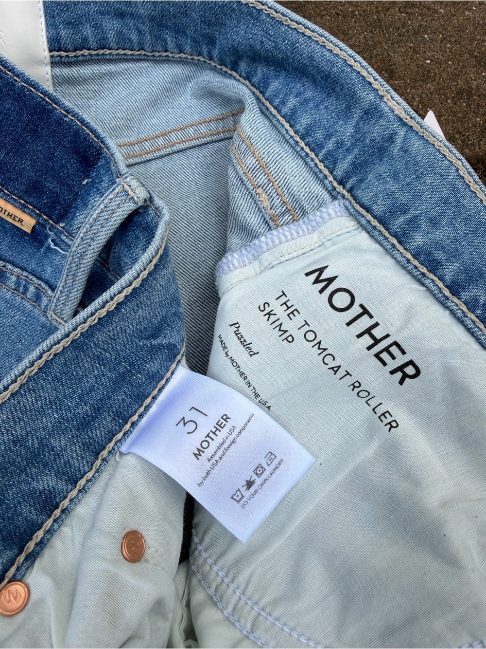 NWT Mother Tomcat Roller Skimp jeans in Puzzled sz 31 - Picture 5 of 13